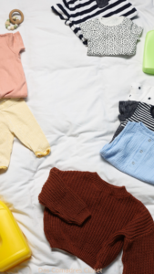 Como escolher roupas infantis em brechó: 7 cuidados para comprar peças lindas e de qualidade
